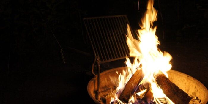 Campfire Safety Tips: Ensuring a Safe Outdoor Experience