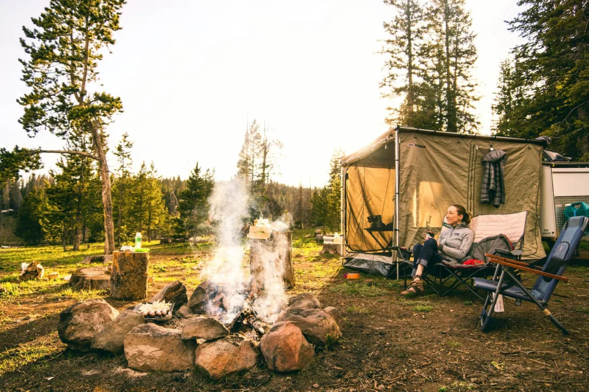 6 Hacks for a Clean and Organized Campsite